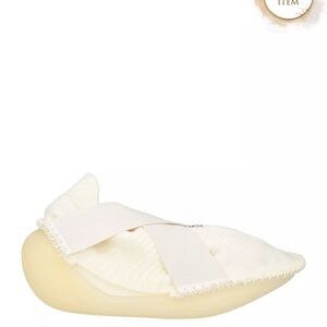 $630 Y-3 YOHJI
YAMAMOTO x ADIDAS
Sneakers US6.5 UK6 EU39
1/3 Knitted Flat